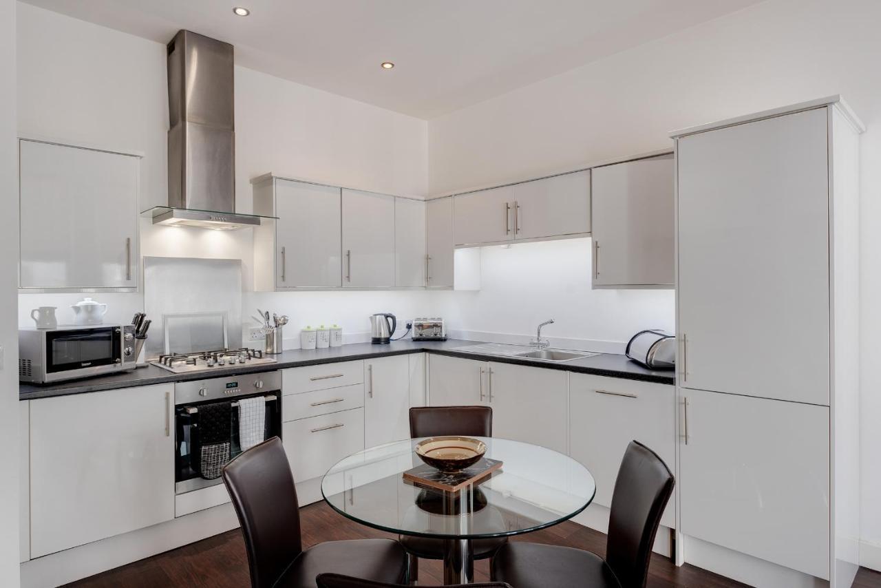 Strathmore House Apartments พลีมัธ ภายนอก รูปภาพ