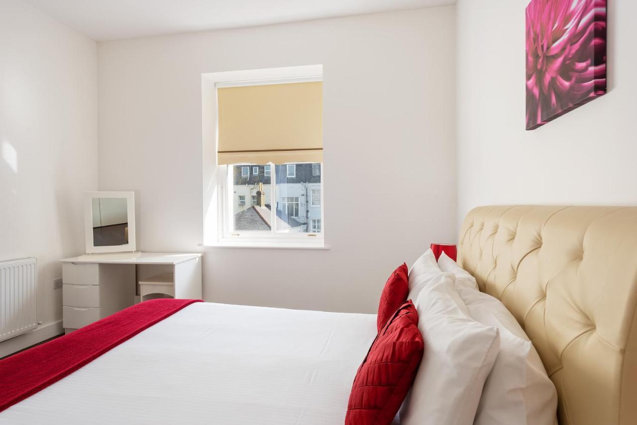 Strathmore House Apartments พลีมัธ ภายนอก รูปภาพ
